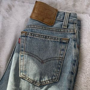 Vintage Levi’s. 501 W L S. 5 short.